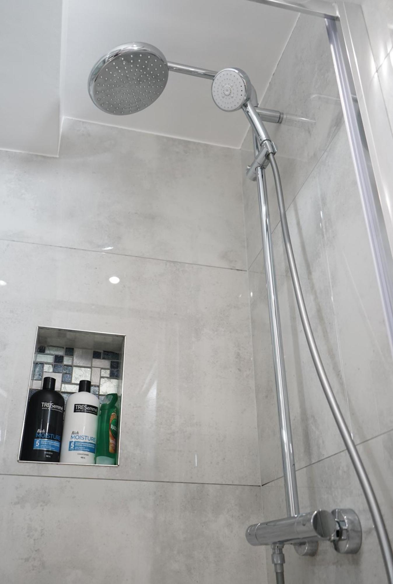 Villa Luxury London House Sleeps 13, 2 Minutes To Metro Esterno foto