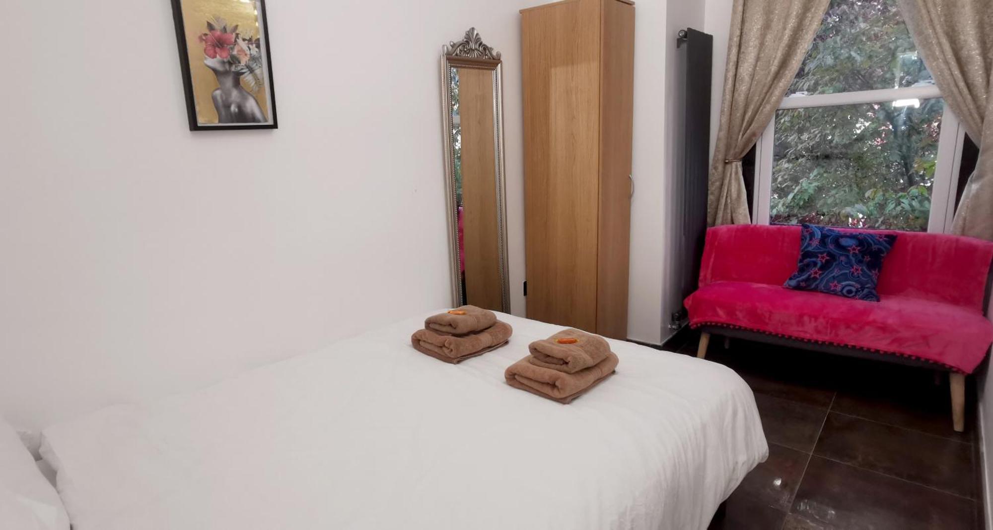Villa Luxury London House Sleeps 13, 2 Minutes To Metro Esterno foto