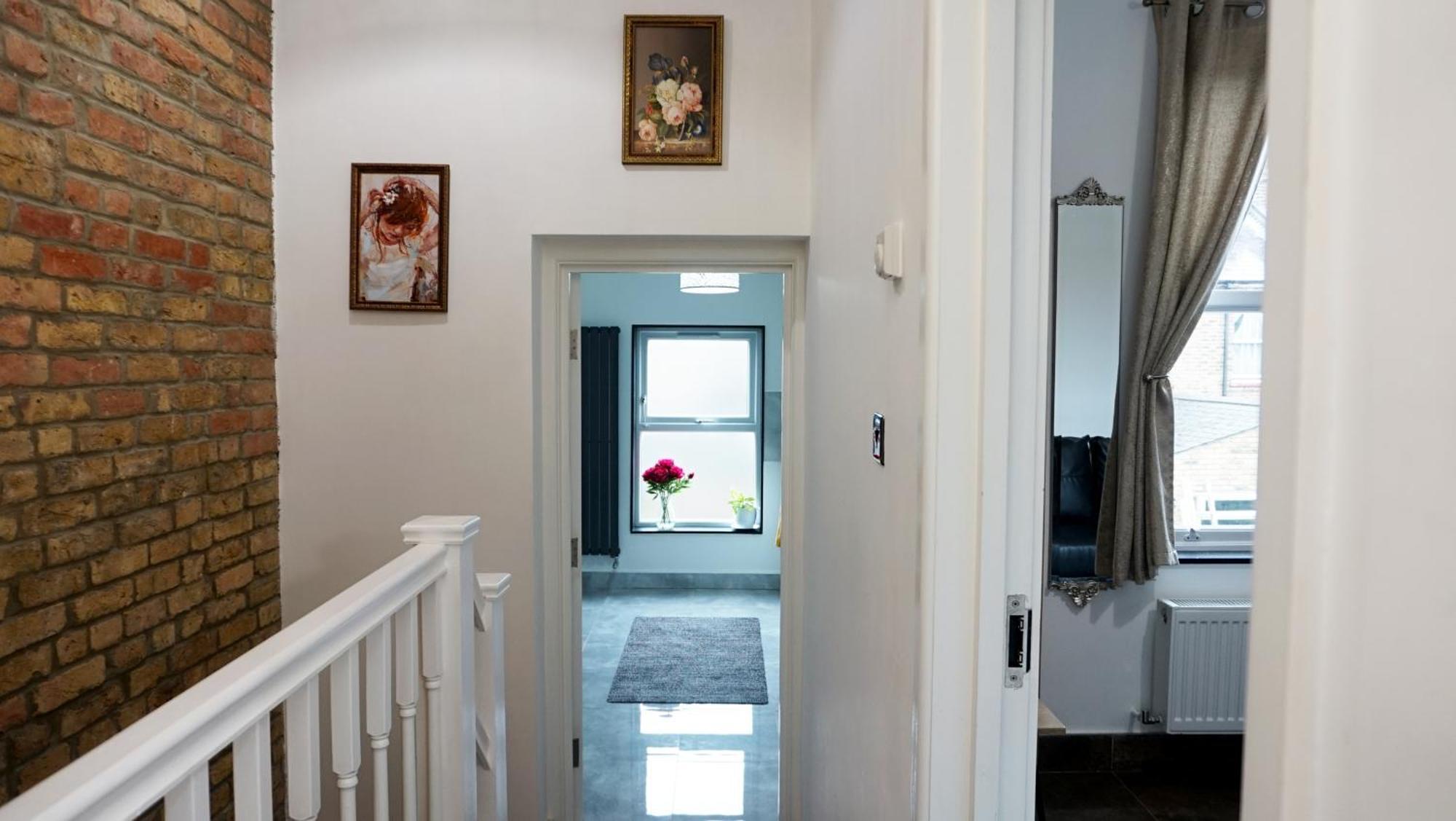 Villa Luxury London House Sleeps 13, 2 Minutes To Metro Esterno foto
